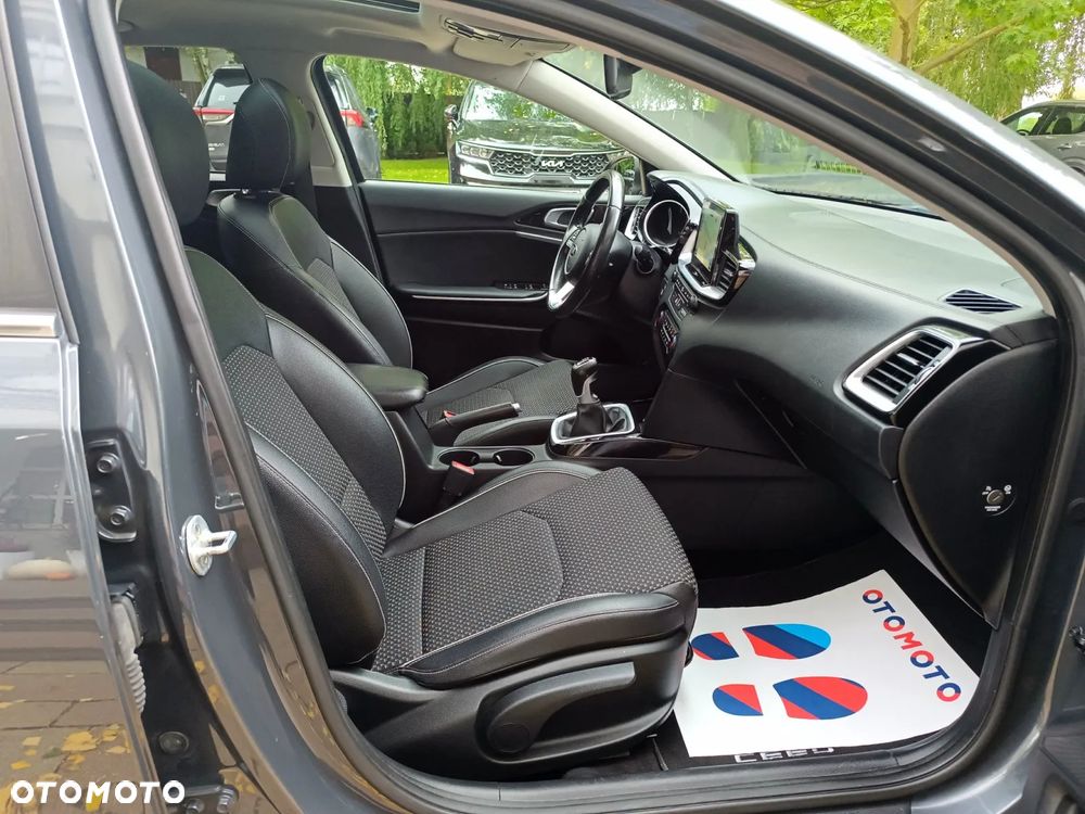 Kia Ceed 1.6 CRDi SCR L Business Line Plus - 33
