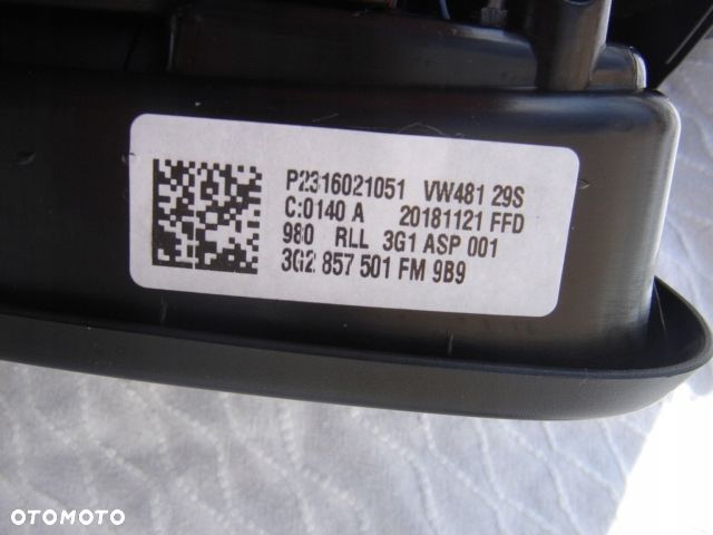 VW PASSAT B8 LUSTERKO ZEW NOWE 3G2857501 FM - 3