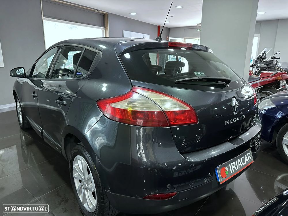 Renault Mégane 1.5 dCi Dynamique S - 14