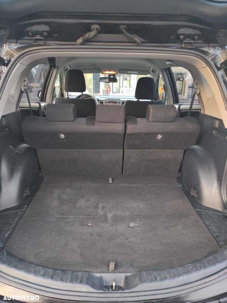 Toyota RAV4 2.0 D-4D 4WD Comfort - 14