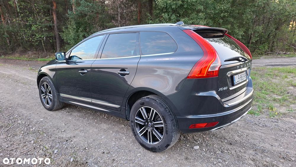 Volvo XC 60 D4 Geartronic Summum - 3