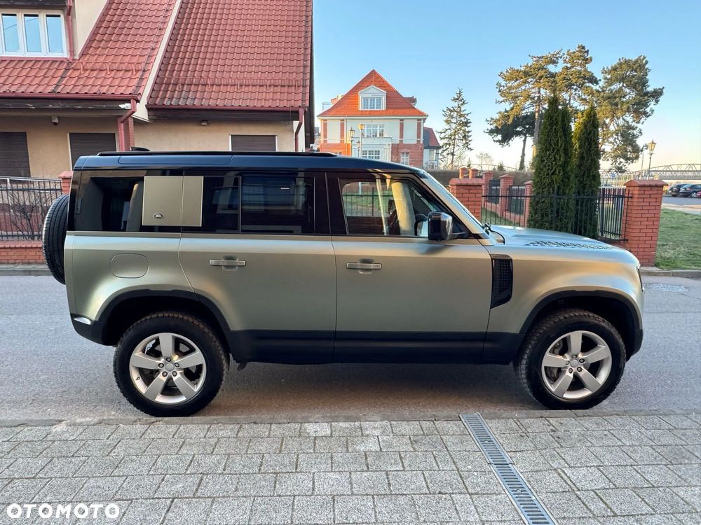Land Rover Defender - 6