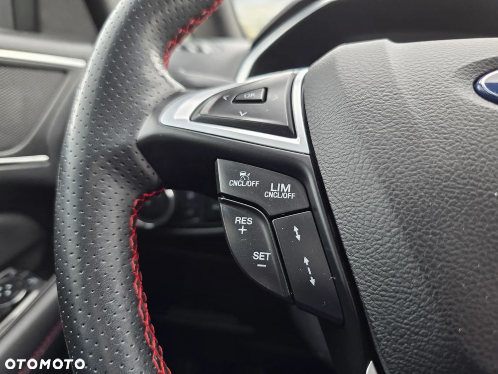 Ford S-Max 2.0 EcoBlue Allrad ST-LINE - 24