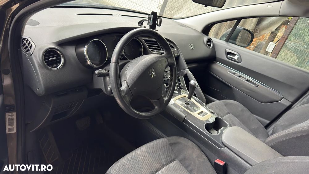Peugeot 3008 - 3