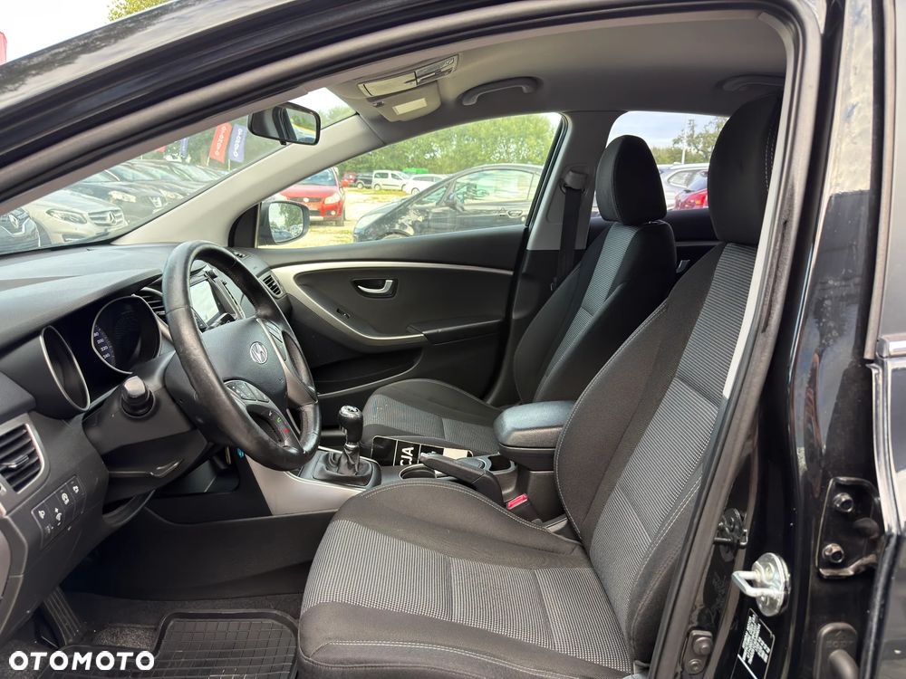 Hyundai i30 1.6 GDI Classic - 22