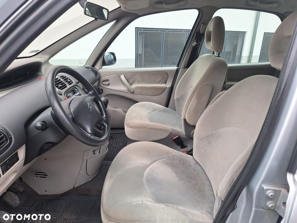Citroën Xsara Picasso 1.6 16V Magic - 27