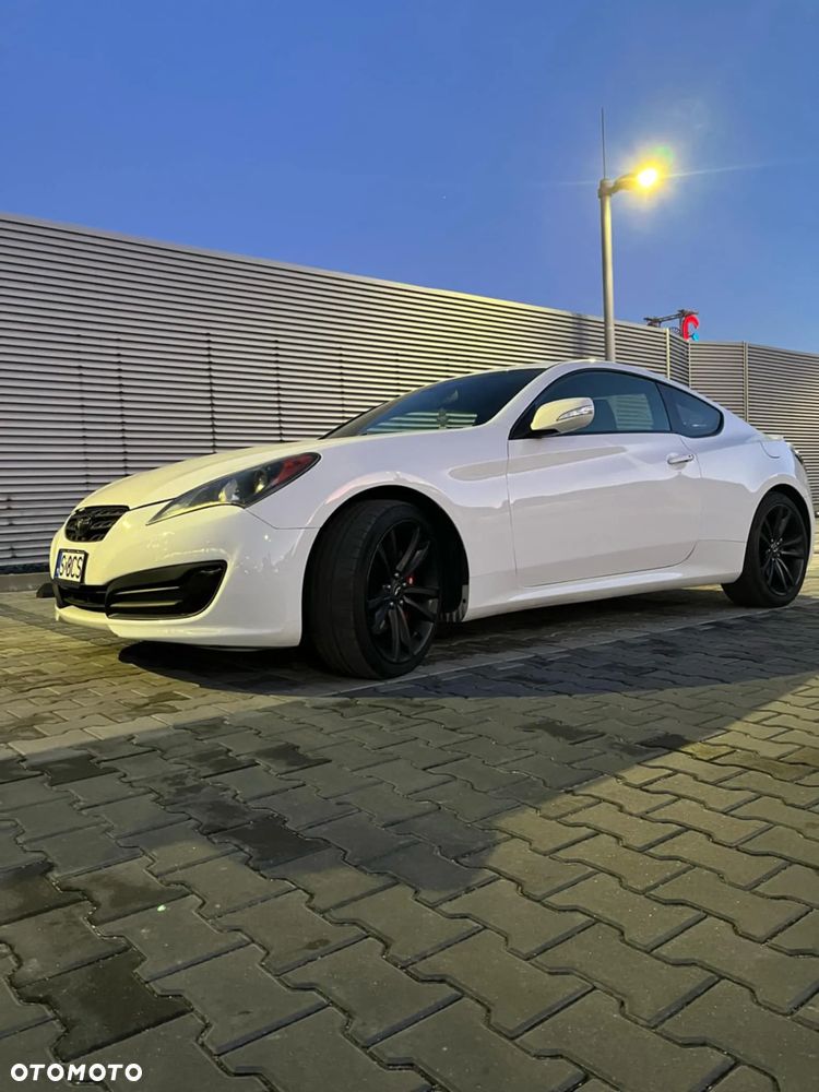 Hyundai Genesis Coupe 3.8 V6 - 4