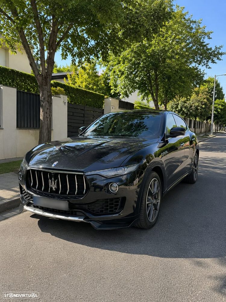 Maserati Levante S Q4 - 4