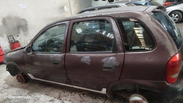 Para Peças Opel Corsa B (S93) - 2