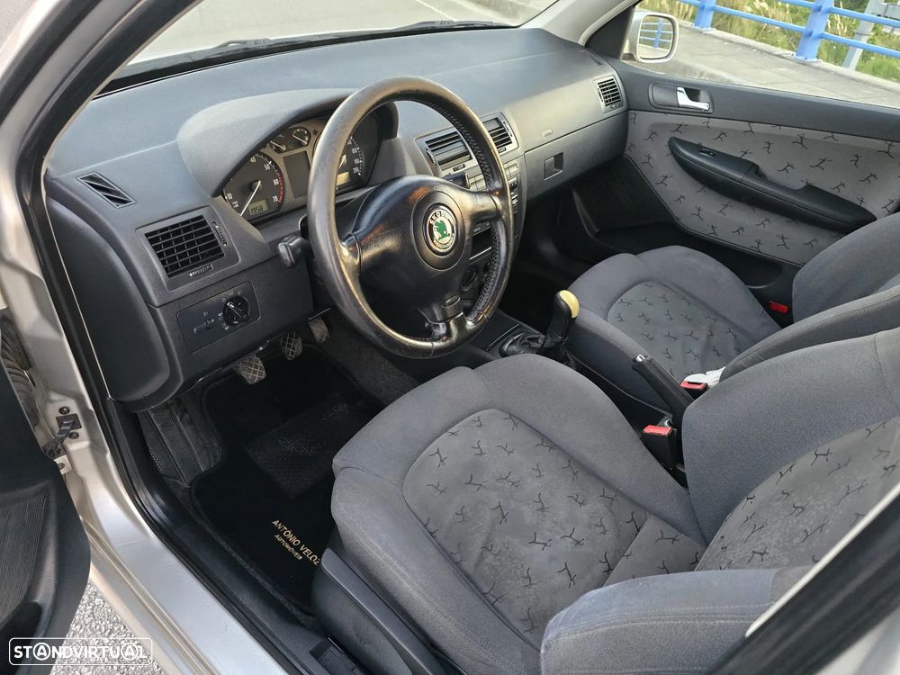 Skoda Fabia Break 1.2 Sportline - 10