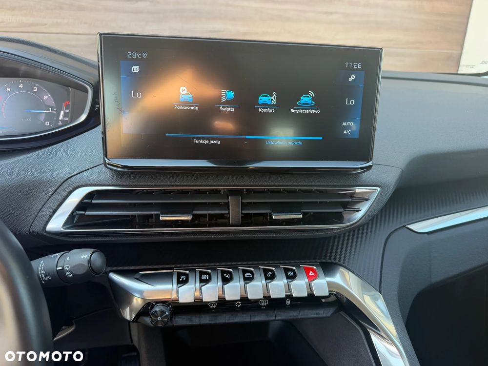 Peugeot 3008 - 18