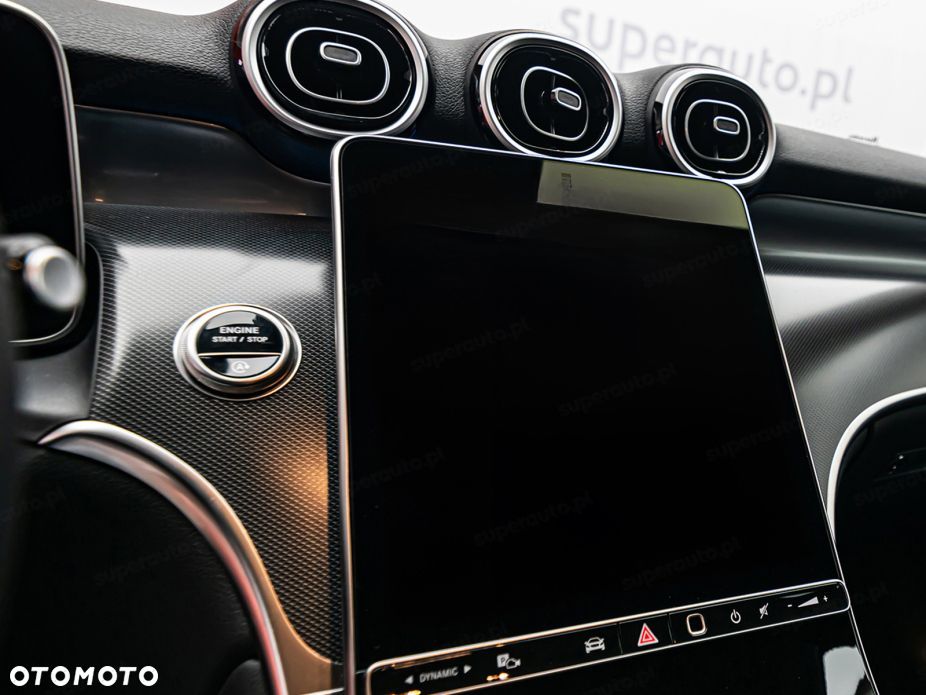 Mercedes-Benz GLC - 12