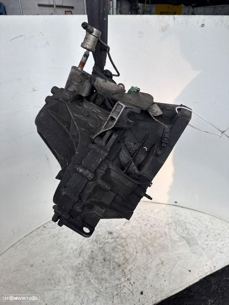 CAIXA DE VELOCIDADES RENAULT MEGANE II BERLINA 5P - 1