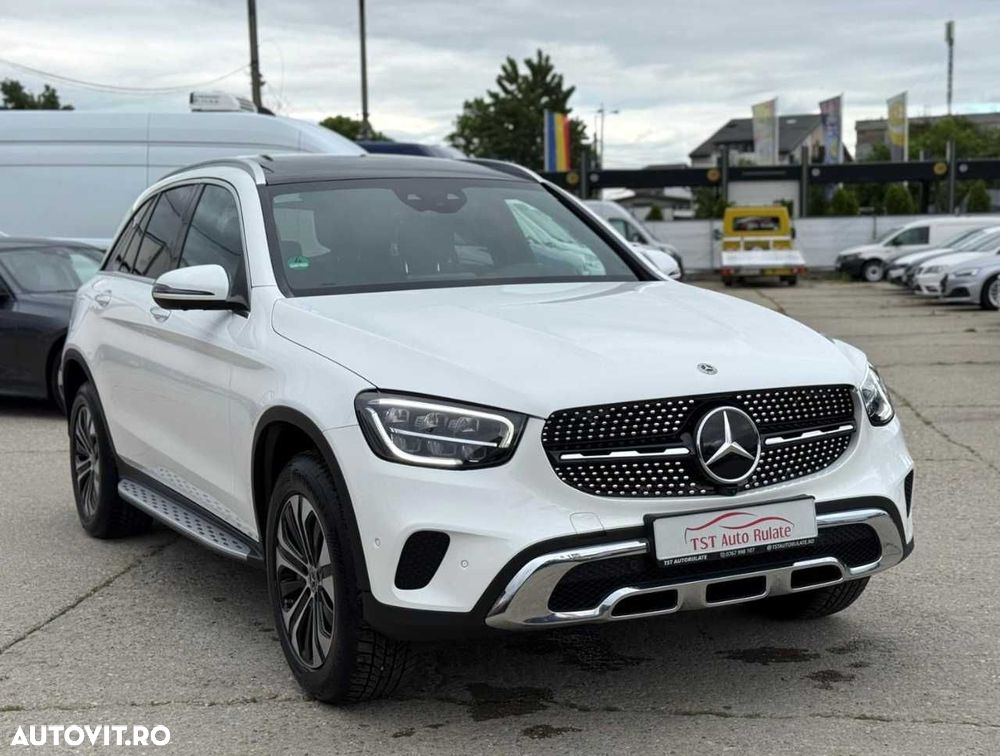 Mercedes-Benz GLC - 13