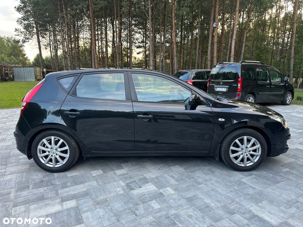 Hyundai i30 1.4 Classic + World Cup - 2