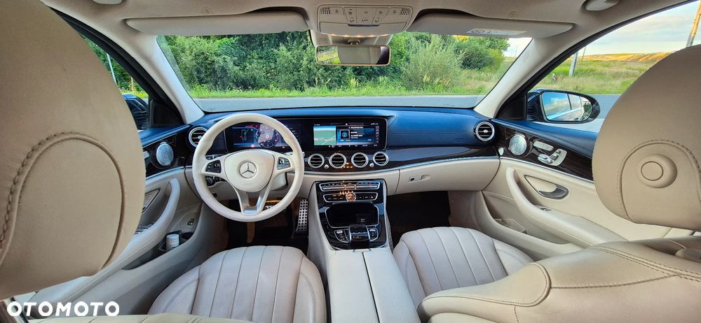 Mercedes-Benz Klasa E 220 d 4Matic T All-Terrain 9G-TRONIC Exclusive - 23