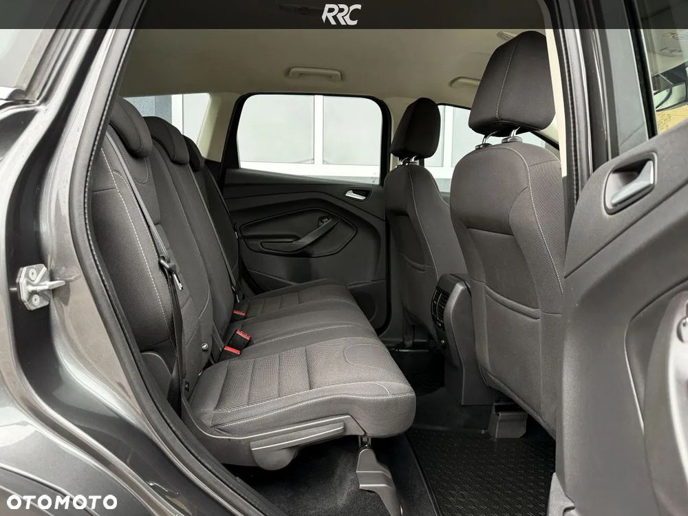 Ford Kuga 2.0 TDCi 4x4 Titanium - 24