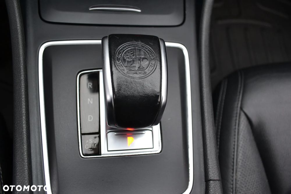 Mercedes-Benz GLA AMG 45 4-Matic - 25