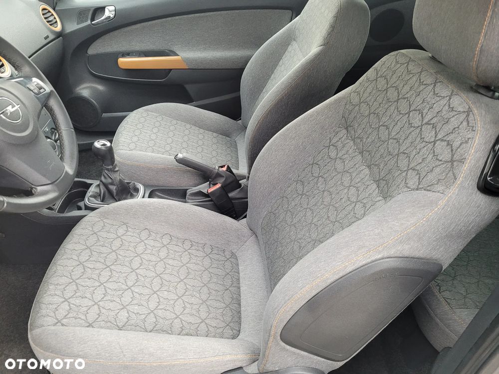 Opel Corsa 1.4 16V Sport - 15