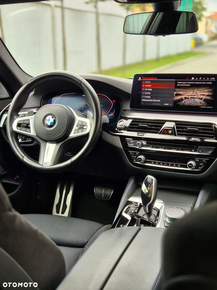 BMW Seria 5 530i GPF M Sport sport - 31