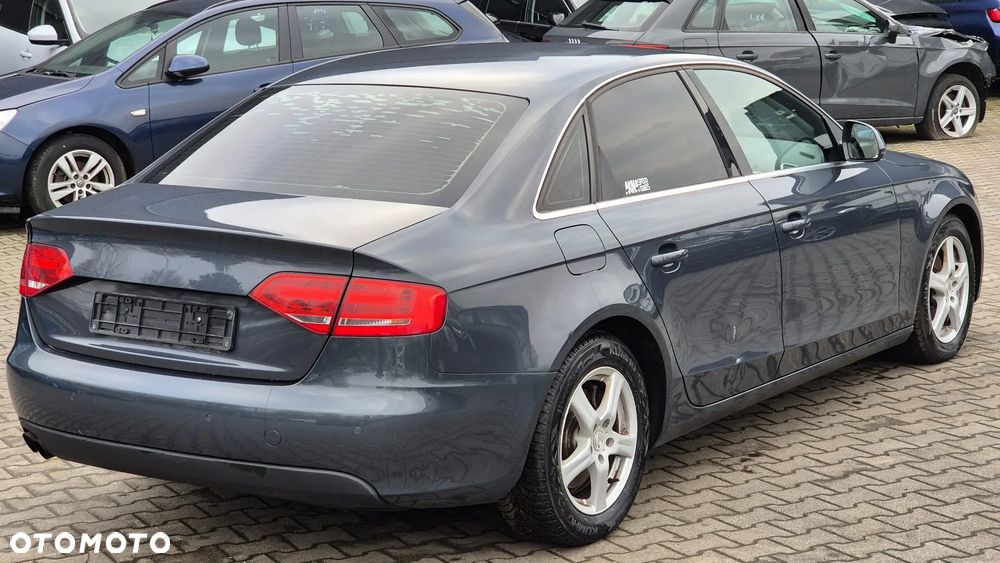 Audi A4 Limousine - 7
