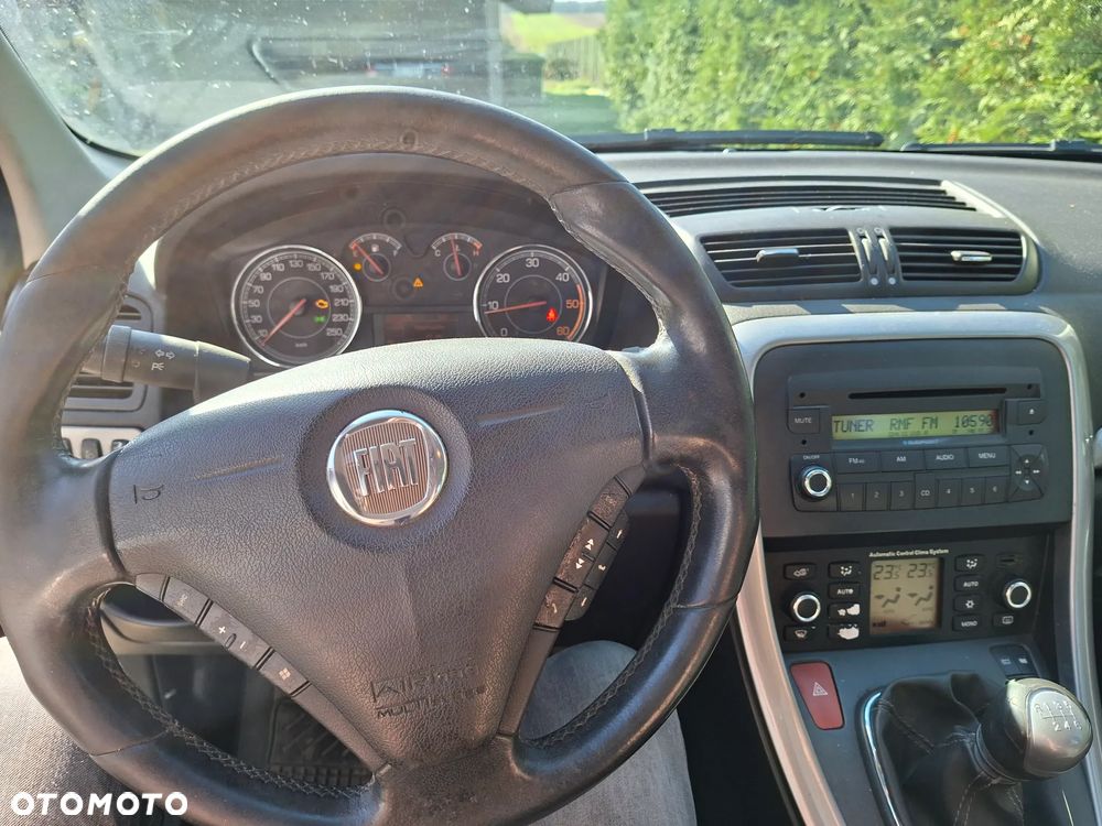 Fiat Croma 1.9 JTD Active - 7