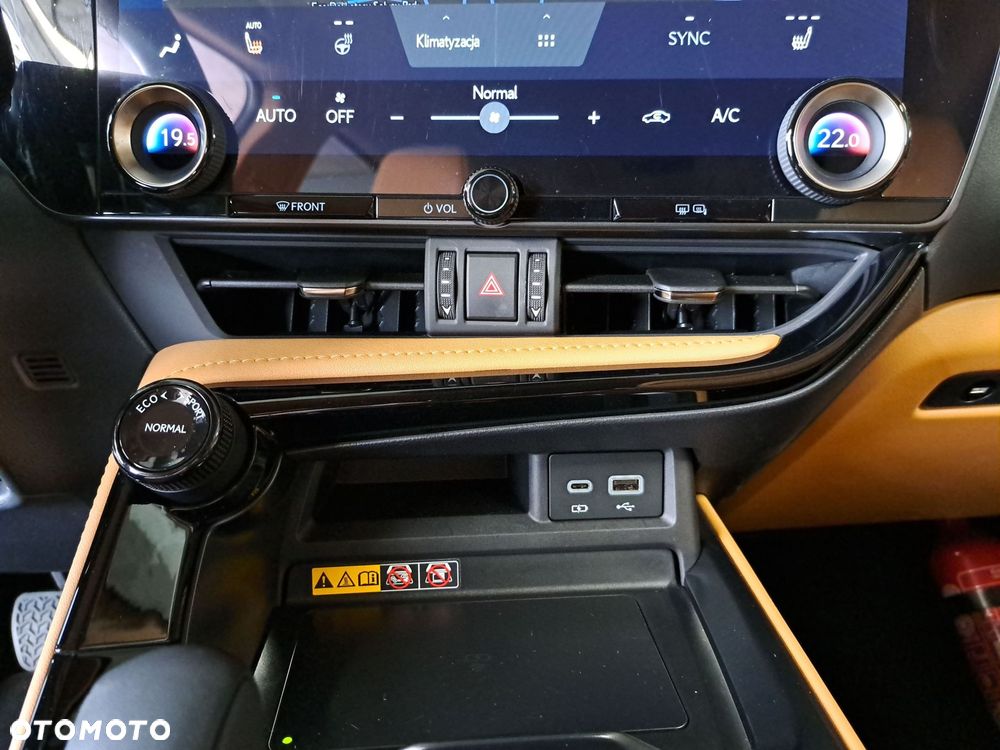 Lexus NX 350h Prestige AWD - 25