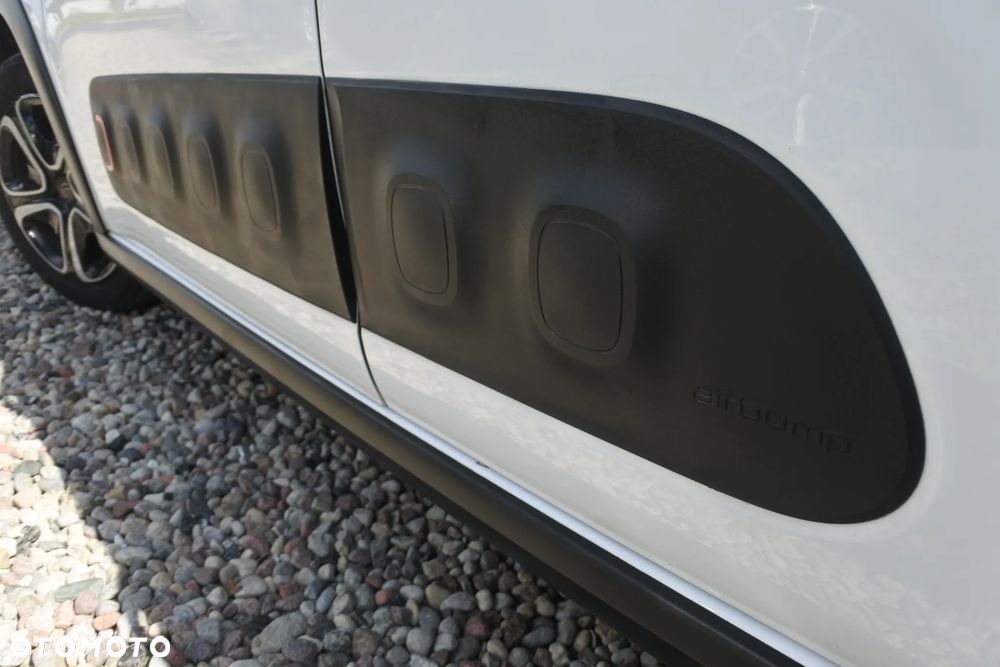 Citroën C3 1.2 PureTech Exclusive - 30