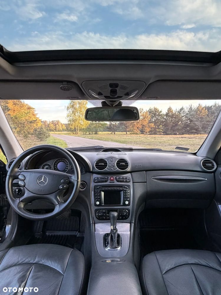 Mercedes-Benz CLK - 10