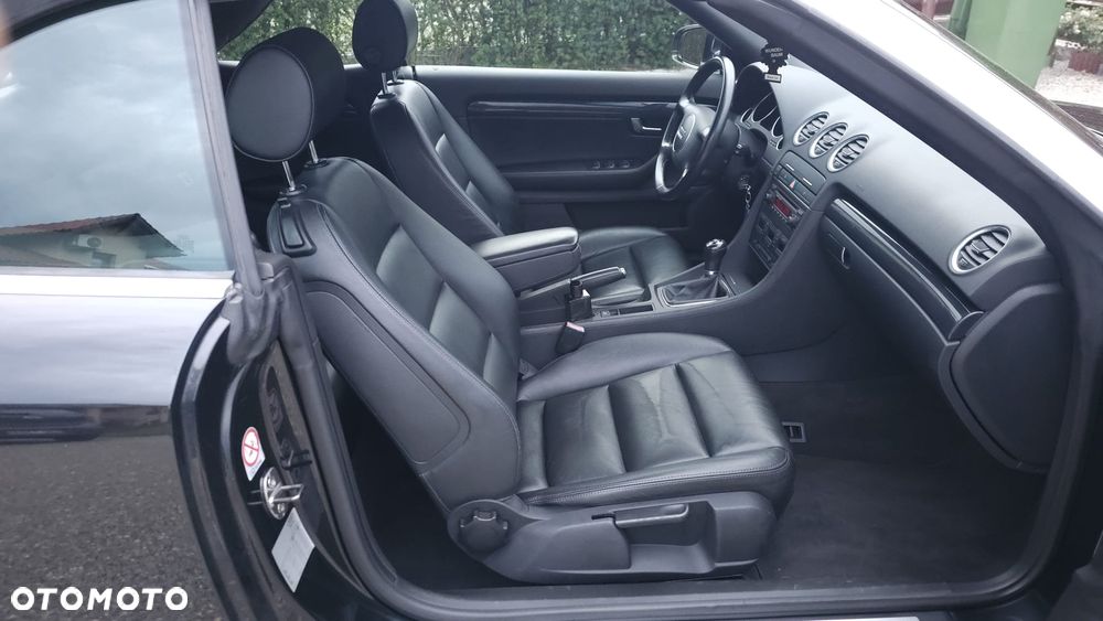 Audi A4 Cabrio 2.4 - 18