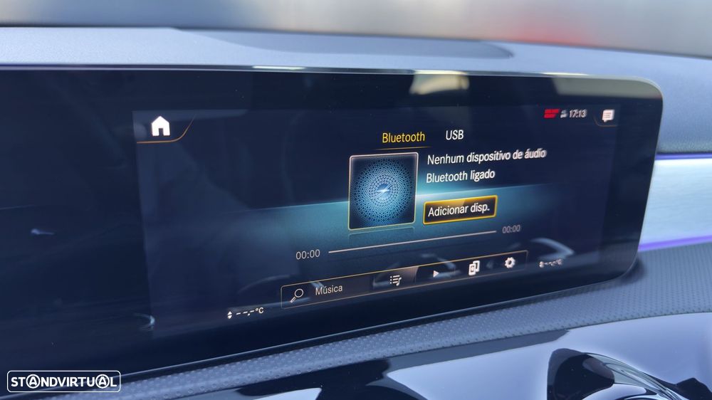 Mercedes-Benz A 250 Limousine e 8G-DCT AMG Line - 21