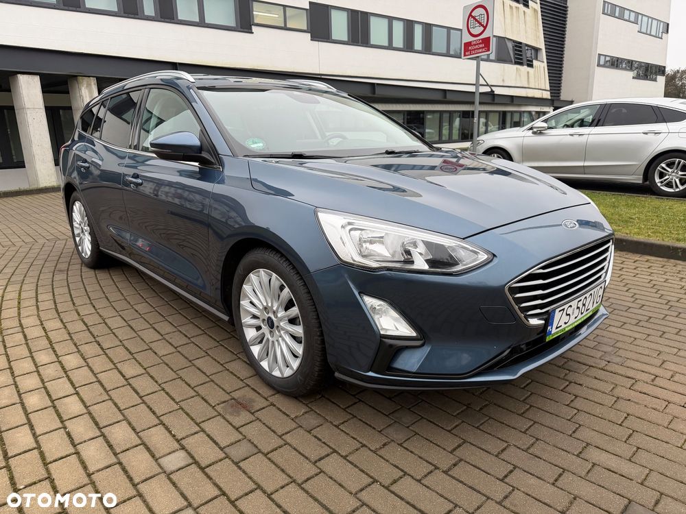 Ford Focus SW 1.0 EcoBoost S&S TITANIUM - 4