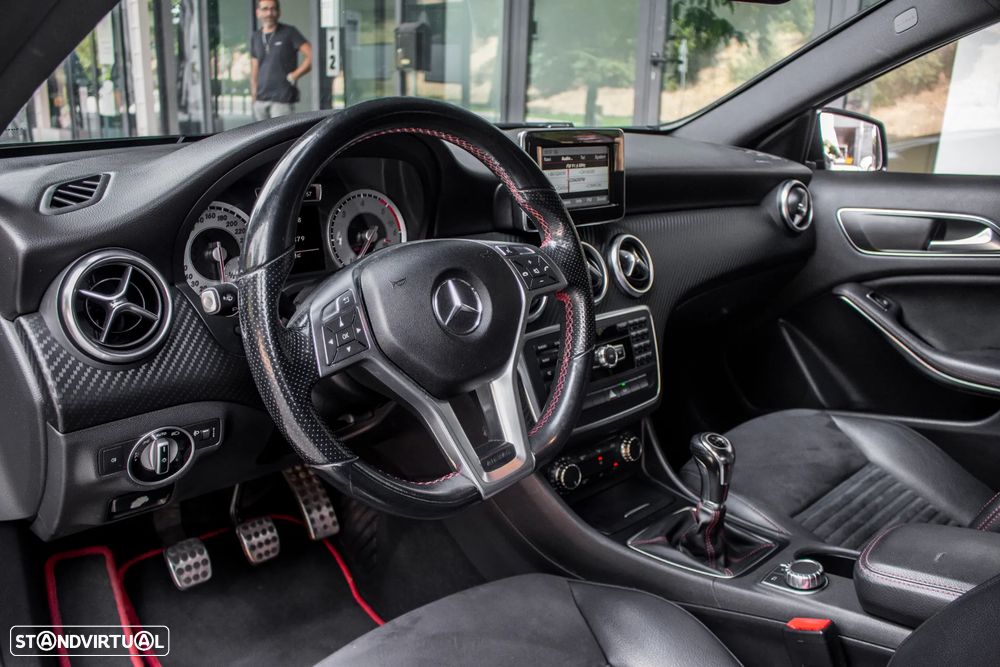 Mercedes-Benz A 180 CDI AMG Line - 23