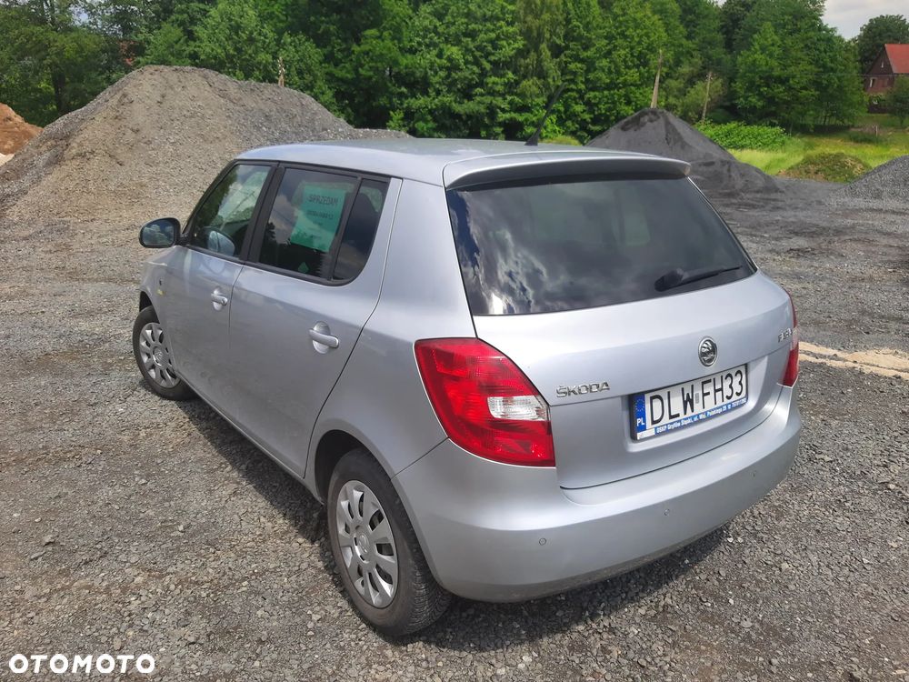 Skoda Fabia 1.2 HTP Ambiente - 3