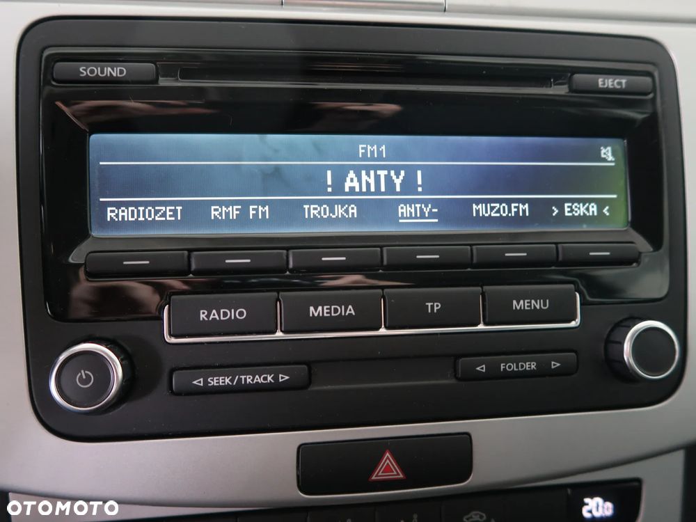 Volkswagen Passat 1.4 TSI BMT Comfortline - 17