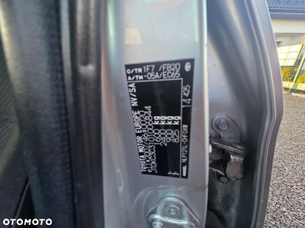 Toyota Verso S 1.4 D-4D Comfort - 16