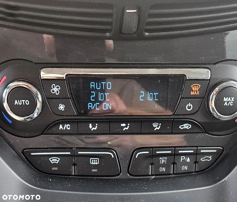Ford Kuga 2.0 TDCi 4WD Titanium - 18