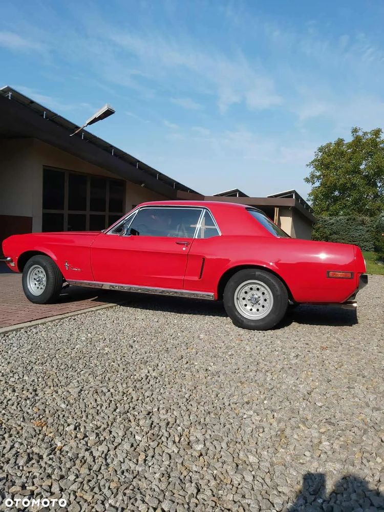 Ford Mustang - 13