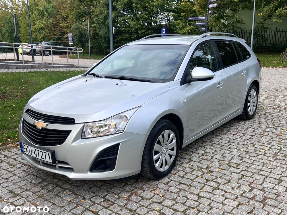 Chevrolet Cruze 1.6 LS - 4