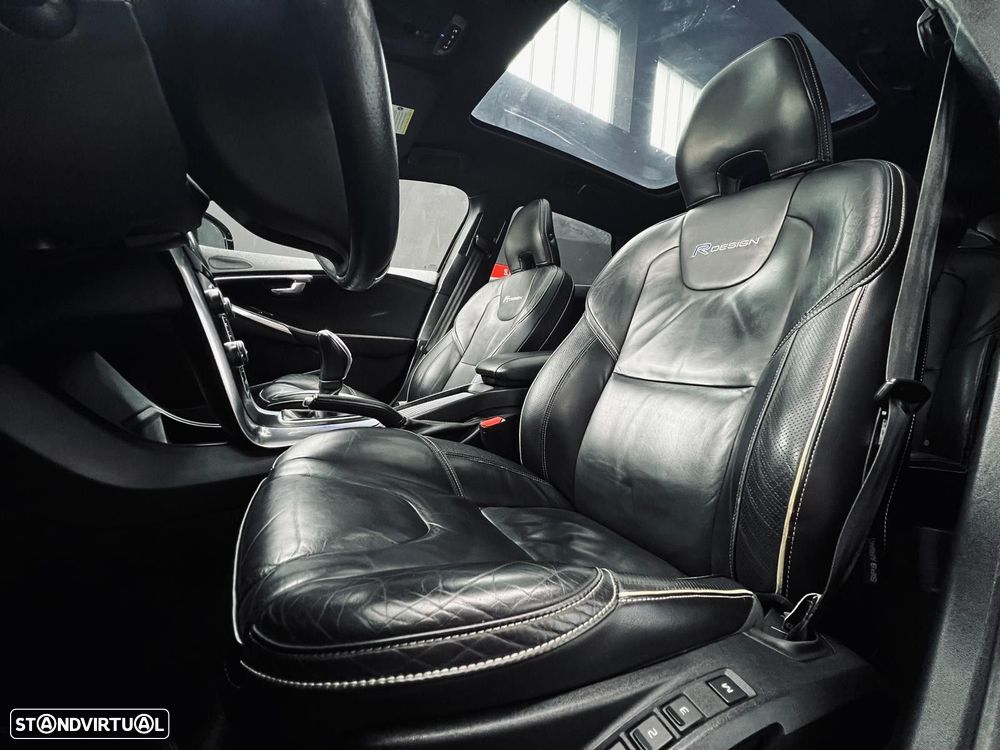Volvo V40 1.6 D2 R-Design - 33