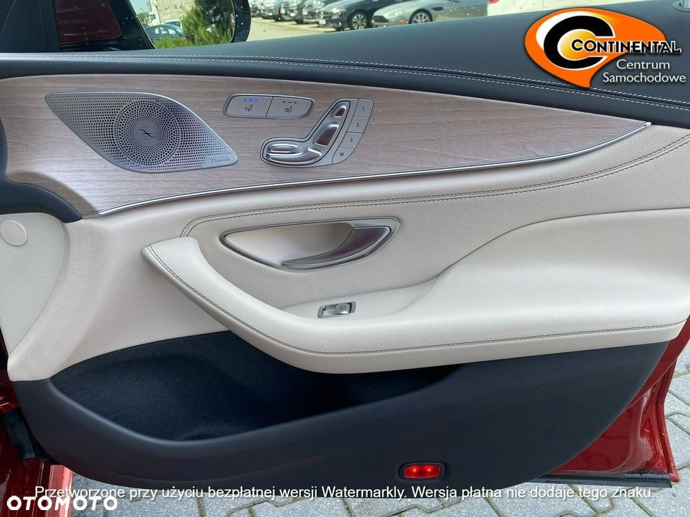 Mercedes-Benz CLS - 10