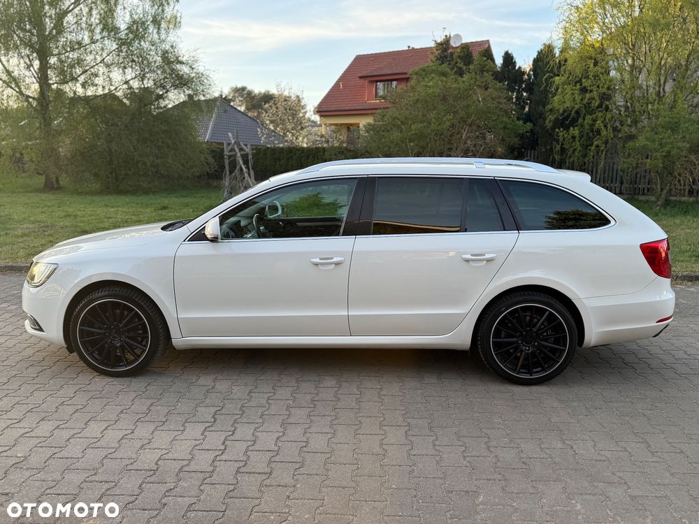 Skoda Superb 2.0 TDI DSG Exclusive - 10