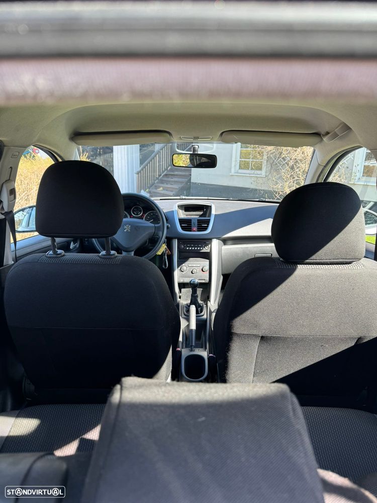 Peugeot 207 1.6 HDi Premium - 3