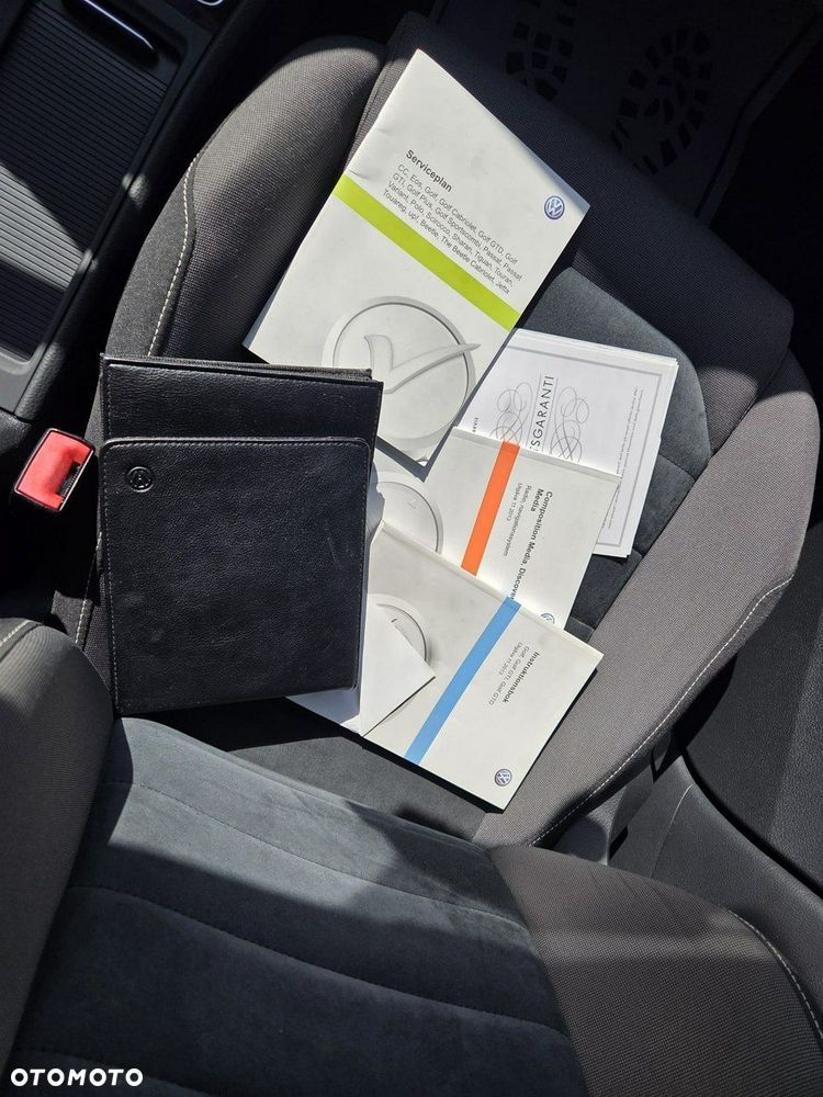 Volkswagen Golf - 30