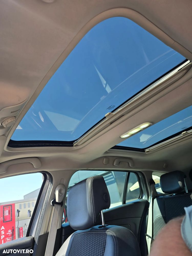 Renault Megane dCi 110 FAP EDC Bose Edition - 9