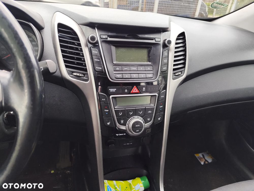 Hyundai i30 1.6 CRDi Style - 8