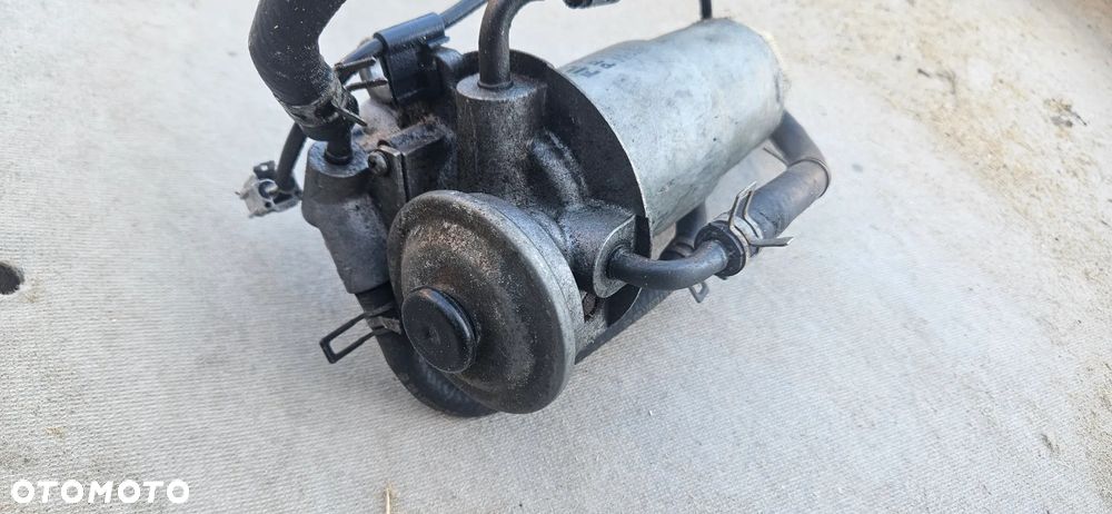 Obudowa filtra paliwa Toyota Avensis T25 lift 2,2 D-CAT 2008r - 2