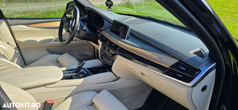 BMW X5 xDrive40d - 16