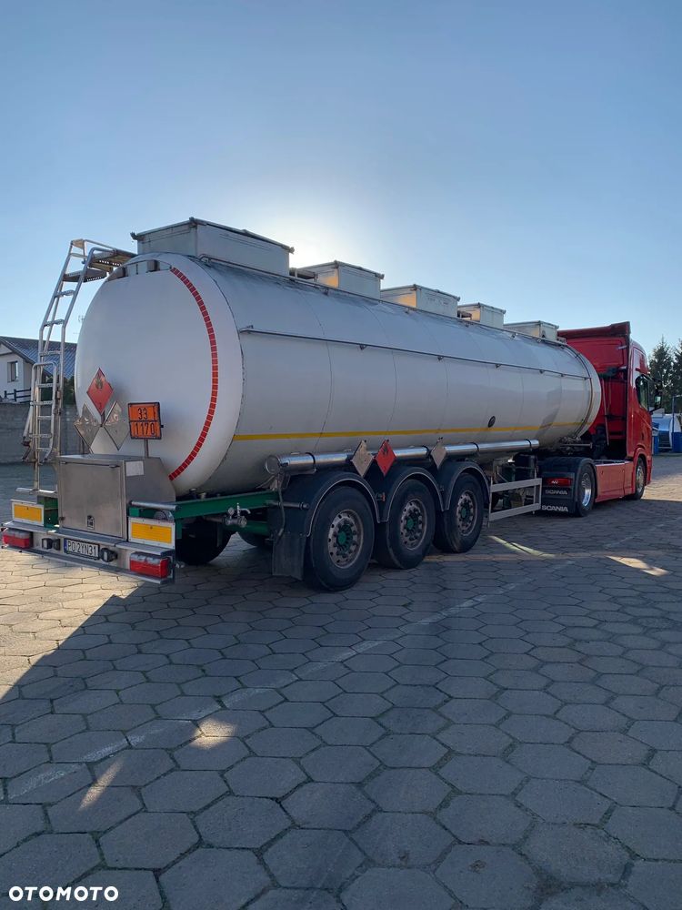 Używany Magyar 80C 2006 - 190 650 PLN - Otomoto.pl