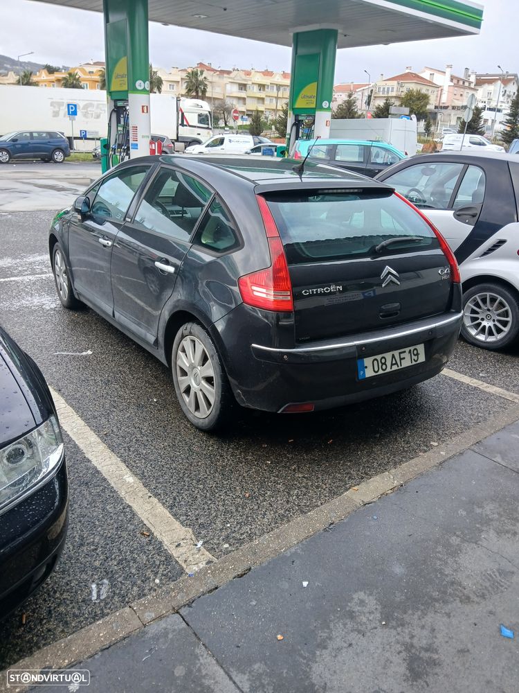 Citroën C4 1.6 HDi 110 Exclusive - 1